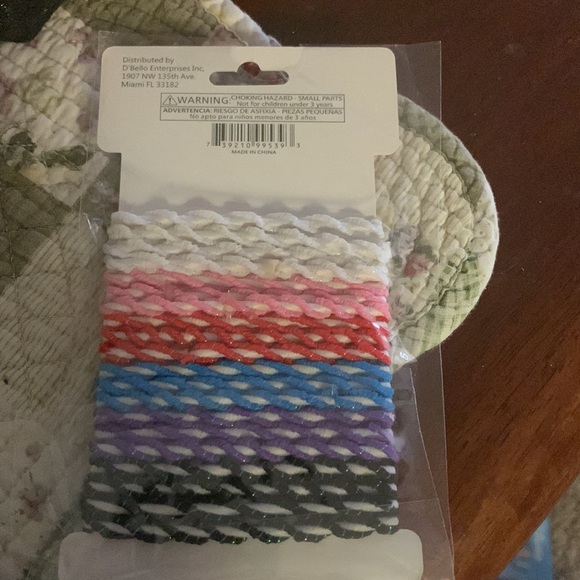 D’Bello Different Color Hair Ties NWT - Picture 2 of 4